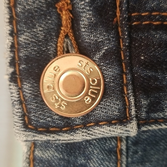 💕STS BLUE💕 Maya Ripped High Waist Shorts ~ Redstone 26 NWT - Picture 8 of 16